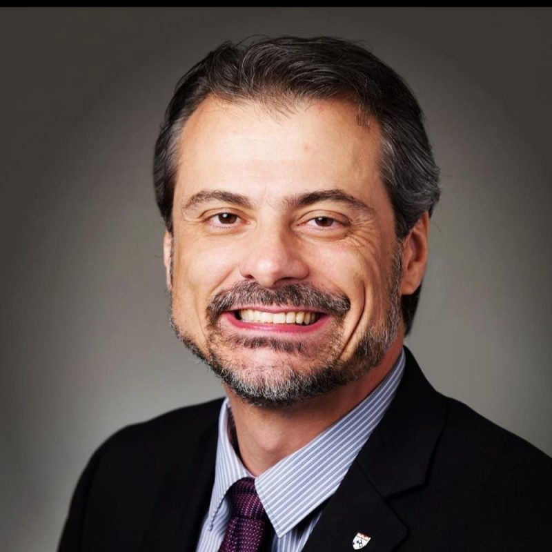 Leandron Headshot Leandron Headshot